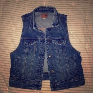 Women’s American Eagle denim vest